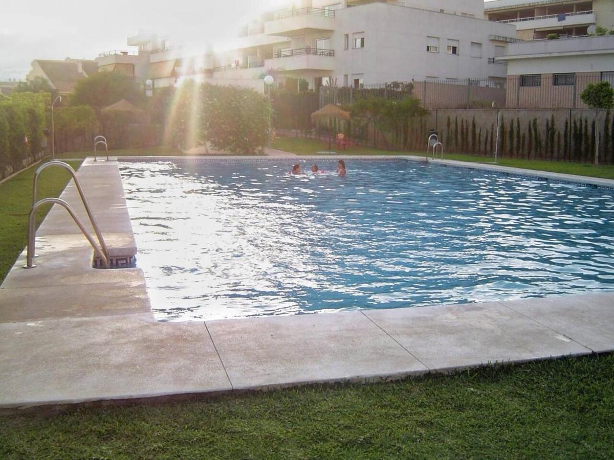 Casa Familiar Para 10 Con Jardin, Bbq, Terraza, Piscina Y Playa Cerca ベナルマデナ エクステリア 写真